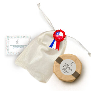 Saquito con alfajor típico chileno brandeable para empresas y celebraciones