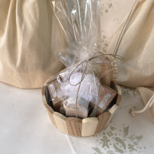 Set de baño Naturals: cepillo, esponja malla, piedra pómez y esponja masaje